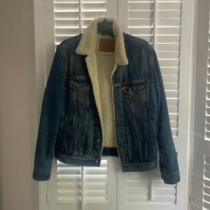 Levi Blue Jean Jacket with fur size small
